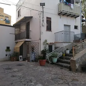 Le Stanze Di Luisa Pensión Agrigento